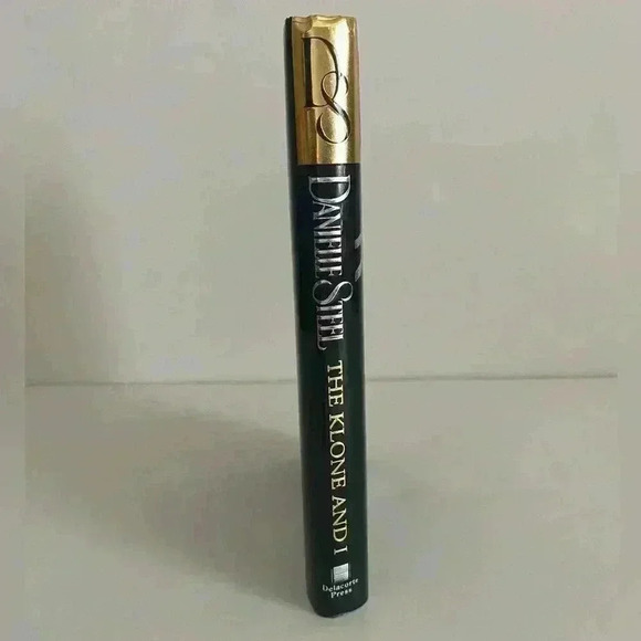 Danielle Steel The Klone and I Hardcover - Picture 2 of 12
